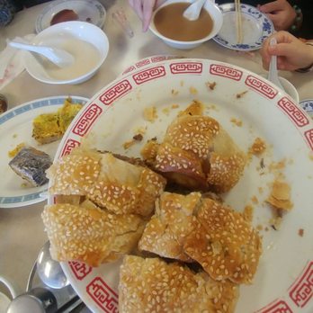 Huge Tree Pastry - Sesame donut bread - Taiwanese Near Me - Monterey Park, California Huge Tree Pastry - Sesame donut bread - Taiwanese Near Me - Monterey Park, California