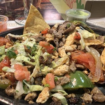La Casa De Burro Flojo - Chicken and Beef Fajitas for One - Mexican Near Me - Knoxville, Tennessee La Casa De Burro Flojo - Chicken and Beef Fajitas for One - Mexican Near Me - Knoxville, Tennessee