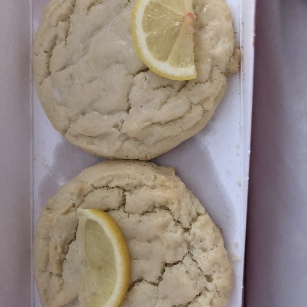 Crumbl - Ahwatukee - Lemon cookies - Bakeries Near Me - Phoenix, Arizona