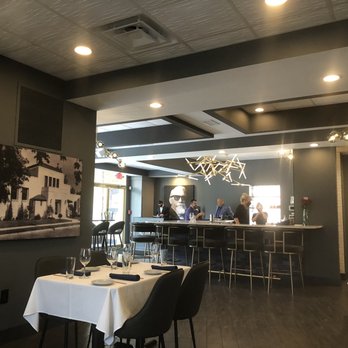 Ivory House - Dining room - Cocktail Bars Near Me - Cincinnati, Ohio