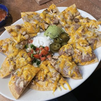 On The Border Mexican Grill & Cantina - Grande Fajita Nachos with chicken - Tex-Mex Near Me - Elkridge, Maryland On The Border Mexican Grill & Cantina - Grande Fajita Nachos with chicken - Tex-Mex Near Me - Elkridge, Maryland