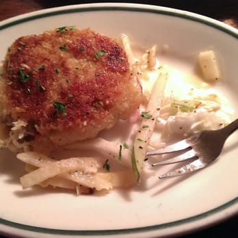 Metropolitan Grill - Crab cake - American Near Me - Seattle, Washington
