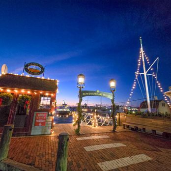 Bowen's Wharf - Christmas lights at the wharf - Shopping Centers Near Me - Newport, Rhode Island