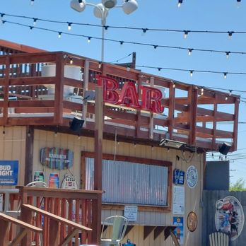 Backyard on Broadway - Outdoor bar - Bars Near Me - San Antonio, Texas Backyard on Broadway - Outdoor bar - Bars Near Me - San Antonio, Texas