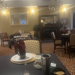 Homestead House Bed & Breakfast - Beautiful elegantly appointed dining area!