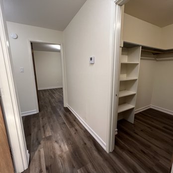 Pure Nature's Flooring - Hallway and Walk-In Closet - Flooring Near Me Pure Nature's Flooring - Hallway and Walk-In Closet - Flooring Near Me