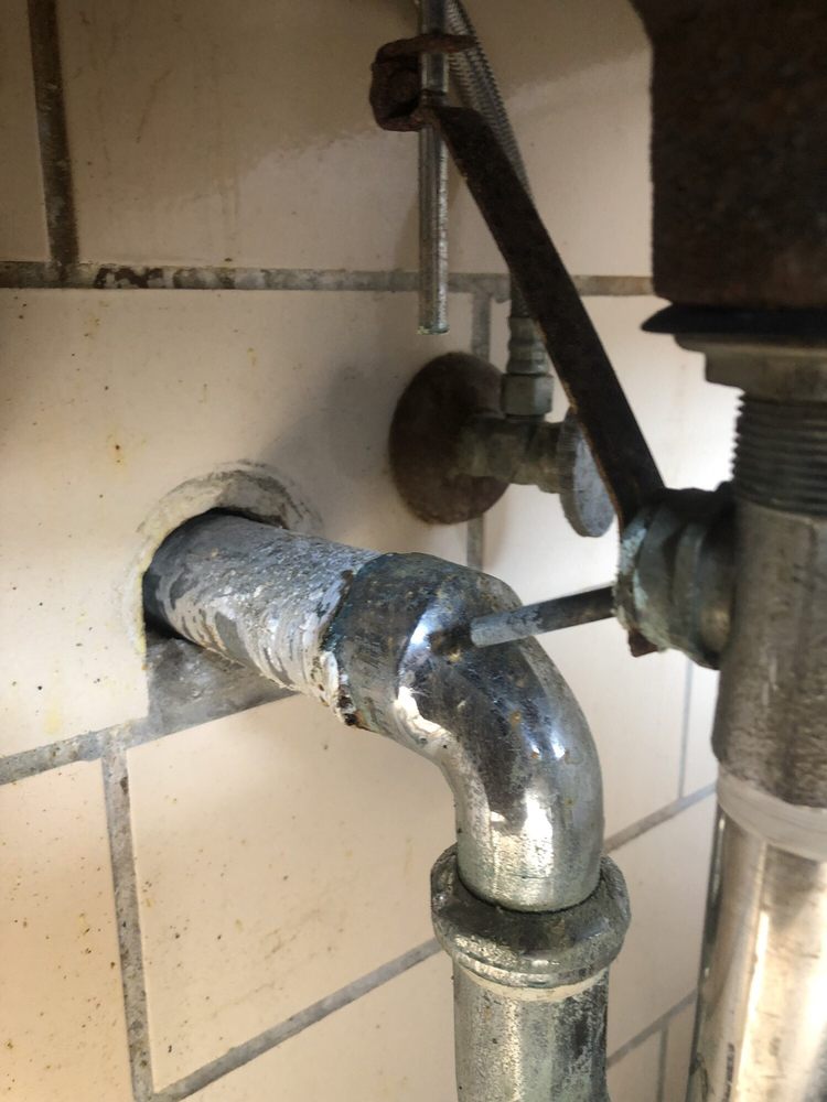 Slide of Williams Plumbing and Repair