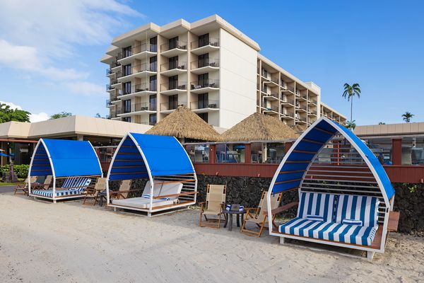 Courtyard by Marriott King Kamehameha's Kona Beach Hotel by null
