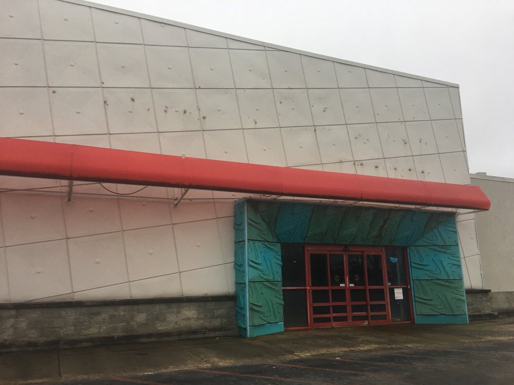 TOYS R US CLOSED 1496 Mount Zion Rd, Morrow, Toy Stores