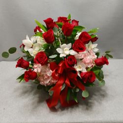 ABM Floral Studio - Flower Arrangement