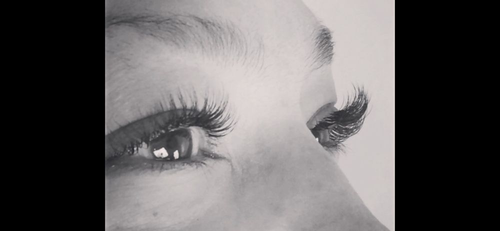 Lashes by Katie Logo
