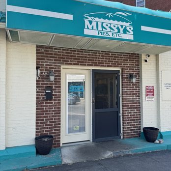 Missy's Pie - Bakeries Near Me - Lexington, Kentucky