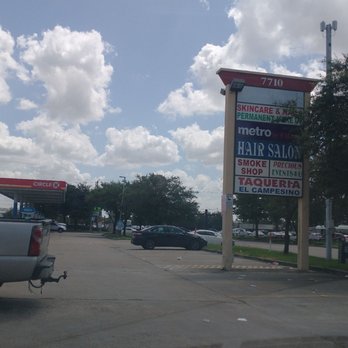 Lulu Liquor - Strip mall sign - Beer, Wine & Spirits Near Me - Houston, Texas Lulu Liquor - Strip mall sign - Beer, Wine & Spirits Near Me - Houston, Texas