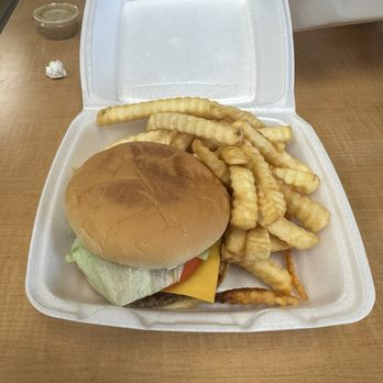 Pete's Grill On Main Street - Chesseburger - American Near Me - Stanley, North Carolina