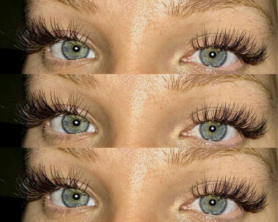 The Lash Room Logo