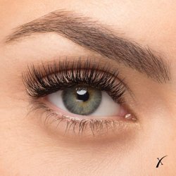 Scissor Design - Brow waxing