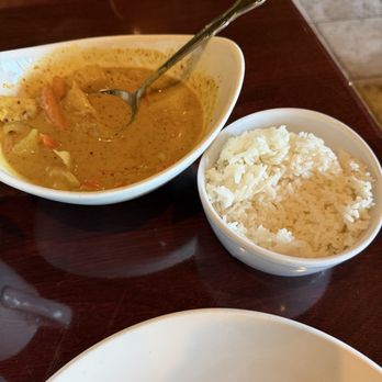 Auburn Thai Garden Restaurant - Yellow curry - Thai Near Me - Auburn, California Auburn Thai Garden Restaurant - Yellow curry - Thai Near Me - Auburn, California