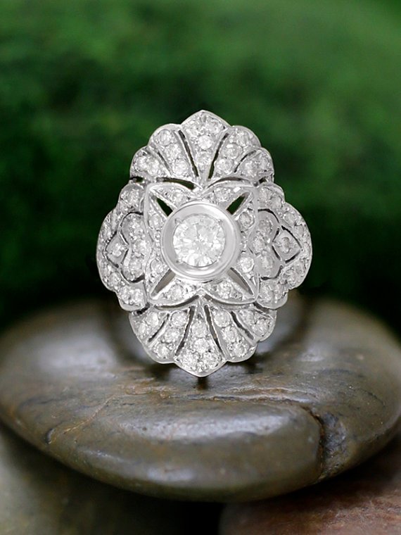 CLOVERDALE JEWELERS Updated October 2024 18 Photos 3326 Main St