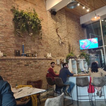 Duneyrr Fermenta Brewery - Beautiful space - Breweries Near Me - Chicago, Illinois