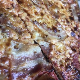 Bacon and garlic pizza Bacon and garlic pizza