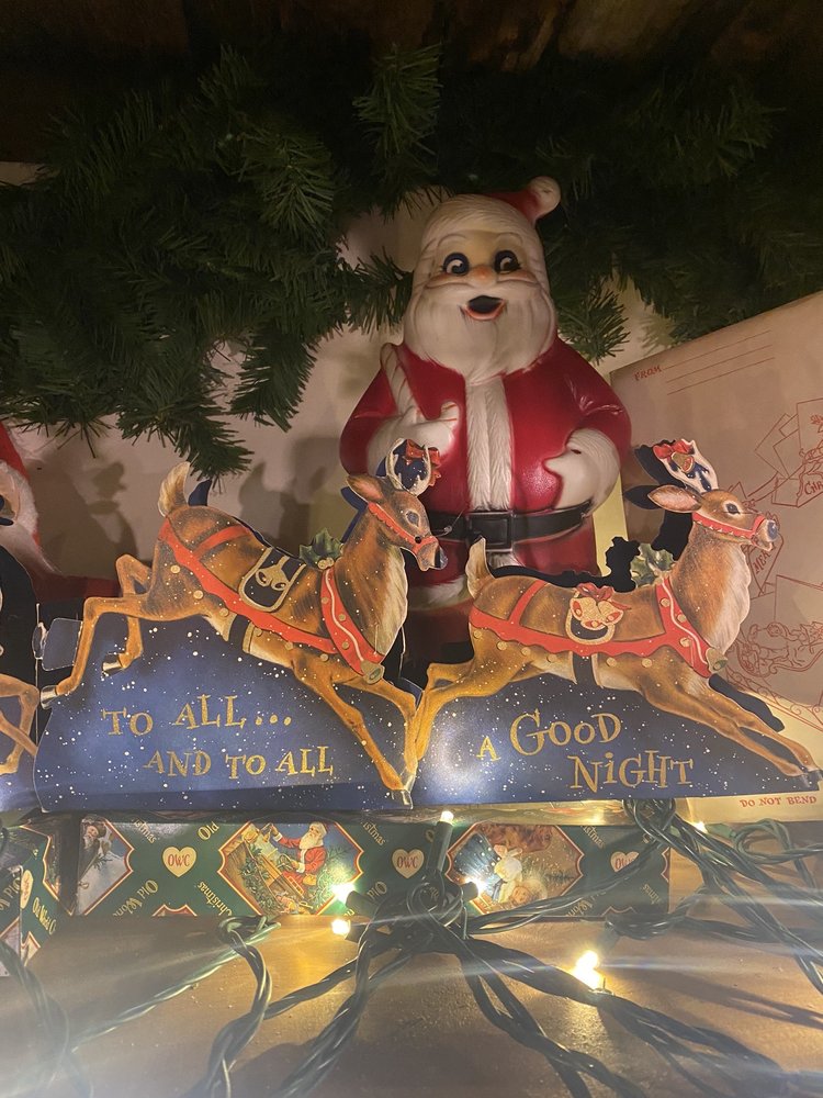 OAKWOOD FARM CHRISTMAS BARN Updated November 2024 34 Photos & 16