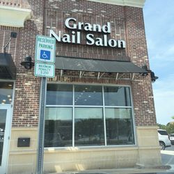 Grand Nails Salon - Out front