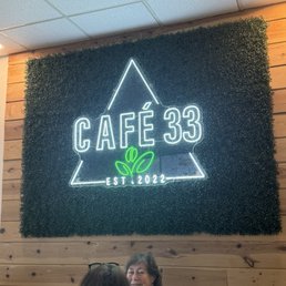 Cafe 33