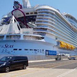 Rolando's Airport Transfer Day Tours - Civitavecchia port Symphony of the Seas the largest cruise ship in the world