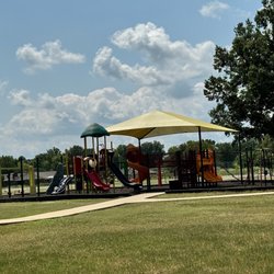Walnut Ridge City Park - Covered Playground