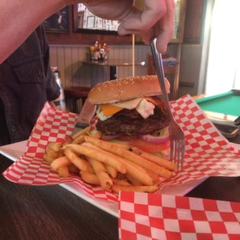 Murray's Saloon & Eatery - Karaoke Near Me - Big Bear Lake, California