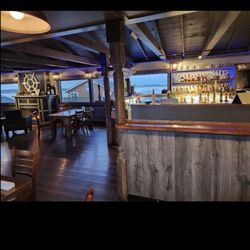 The Wheelhouse & Crowsnest - Upstairs Crowsnest