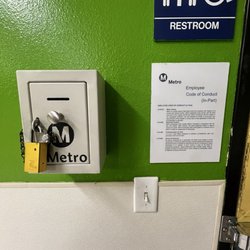 Pacific coin Laundry - RESTROOMS