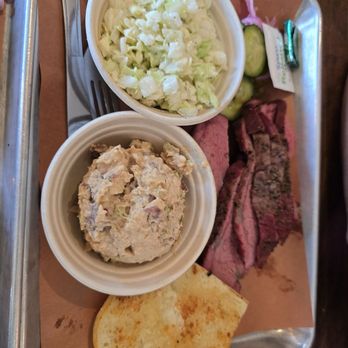 Wagon Wheel BBQ - Tri Tip BBQ Meal with Cole slaw, Potato salad, and garlic bread - Barbeque Near Me - Mountain View, California