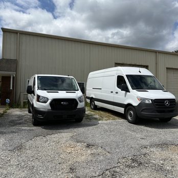 Courie In A Hurry - Betty and Joanne - Couriers & Delivery Services Near Me - Six Mile, South Carolina Courie In A Hurry - Betty and Joanne - Couriers & Delivery Services Near Me - Six Mile, South Carolina