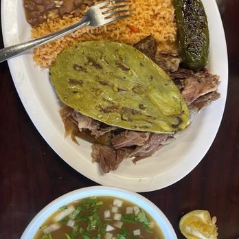 El Borrego De Oro - This is there Barbacoa plate! 20.00 alot of food - Mexican Near Me - Los Angeles, California