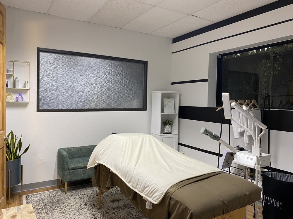 BLUSH LASHES & BROWS Updated September 2024 31 Photos 17907