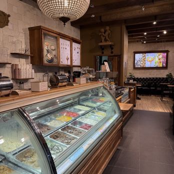 Amorino - Inside - Ice Cream & Frozen Yogurt Near Me - Cancún, ROO