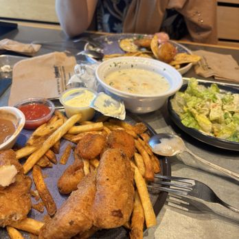 California Fish Grill - Fish n chips , clam chowder, Caesar salad, Tuesday tacos - Seafood Near Me - Las Vegas, Nevada