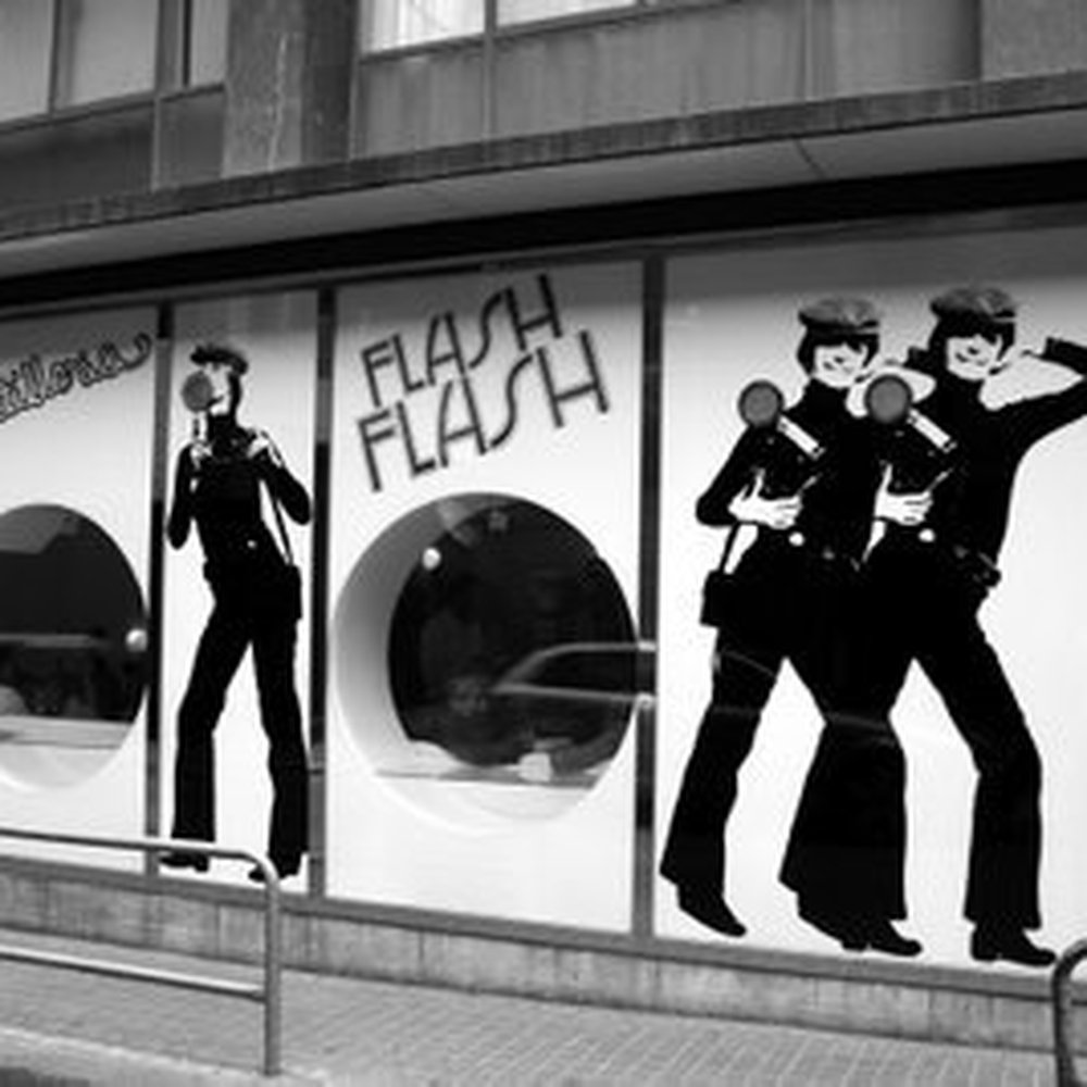 Flash Flash - Spanish Near Me - Barcelona, B