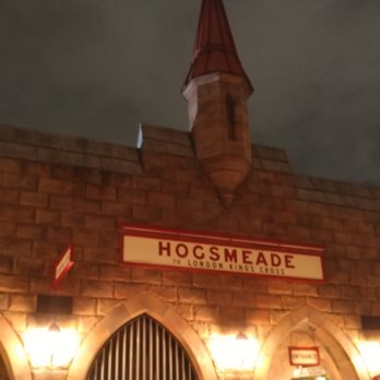 Hogwarts Express Hogsmeade Station - Hogwarts Express Hogsmeade Station at Universal Studios Florida - Amusement Parks Near Me - Orlando, Florida Hogwarts Express Hogsmeade Station - Hogwarts Express Hogsmeade Station at Universal Studios Florida - Amusement Parks Near Me - Orlando, Florida