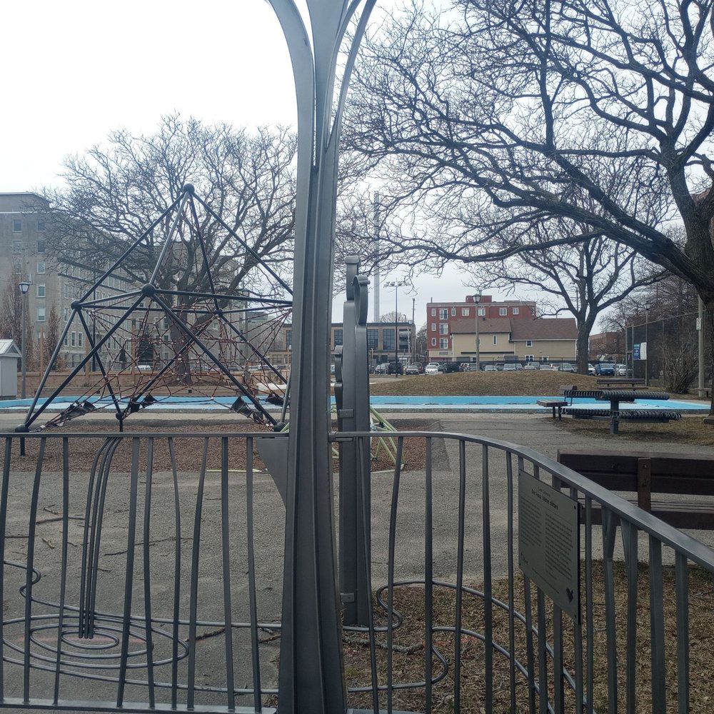 Bingham Park - Climbing structure and wading pool. - Parks Near Me - Ottawa, Ontario