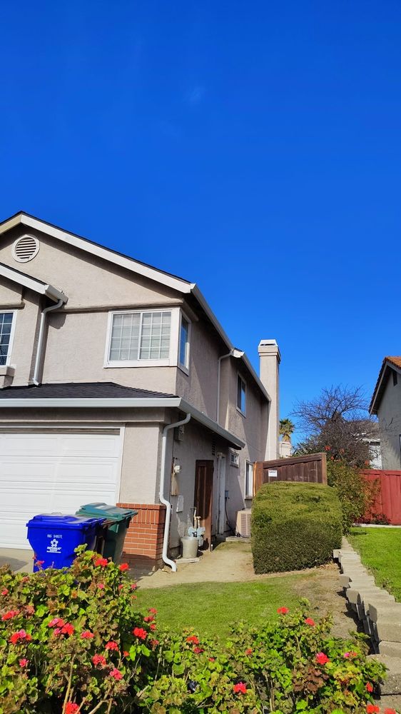 Slide of Roofers United