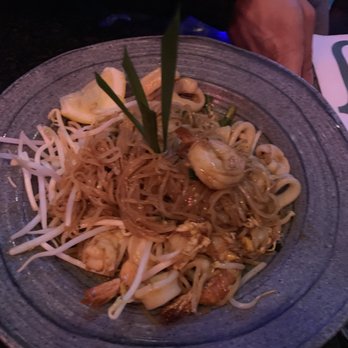 ViV - Sea food Pad Thai. - Thai Near Me - New York, New York ViV - Sea food Pad Thai. - Thai Near Me - New York, New York