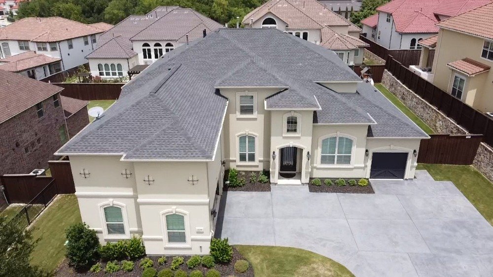 Slide of Dreamly Roofing and Construction