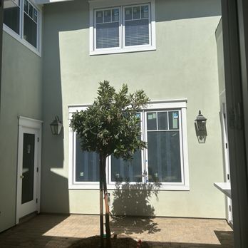 Maya's Construction - Courtyard pavers - Painters Near Me