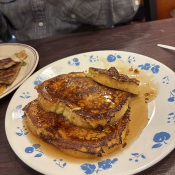 Main Street Cafe - French toast - American Near Me - Norristown, Pennsylvania Main Street Cafe - French toast - American Near Me - Norristown, Pennsylvania