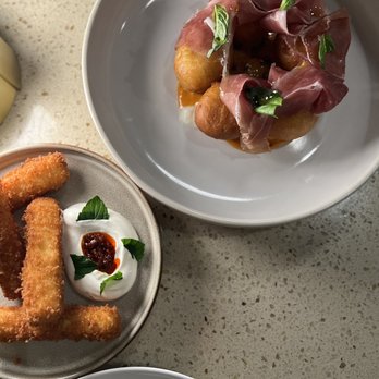 Waverly - Breakfast & Brunch Near Me - Cardiff, California