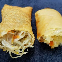 Spring China House - The spring roll was a little bit tastier, and greasier, than the Eggroll, but both were good examples of a basic lunchtime staple.