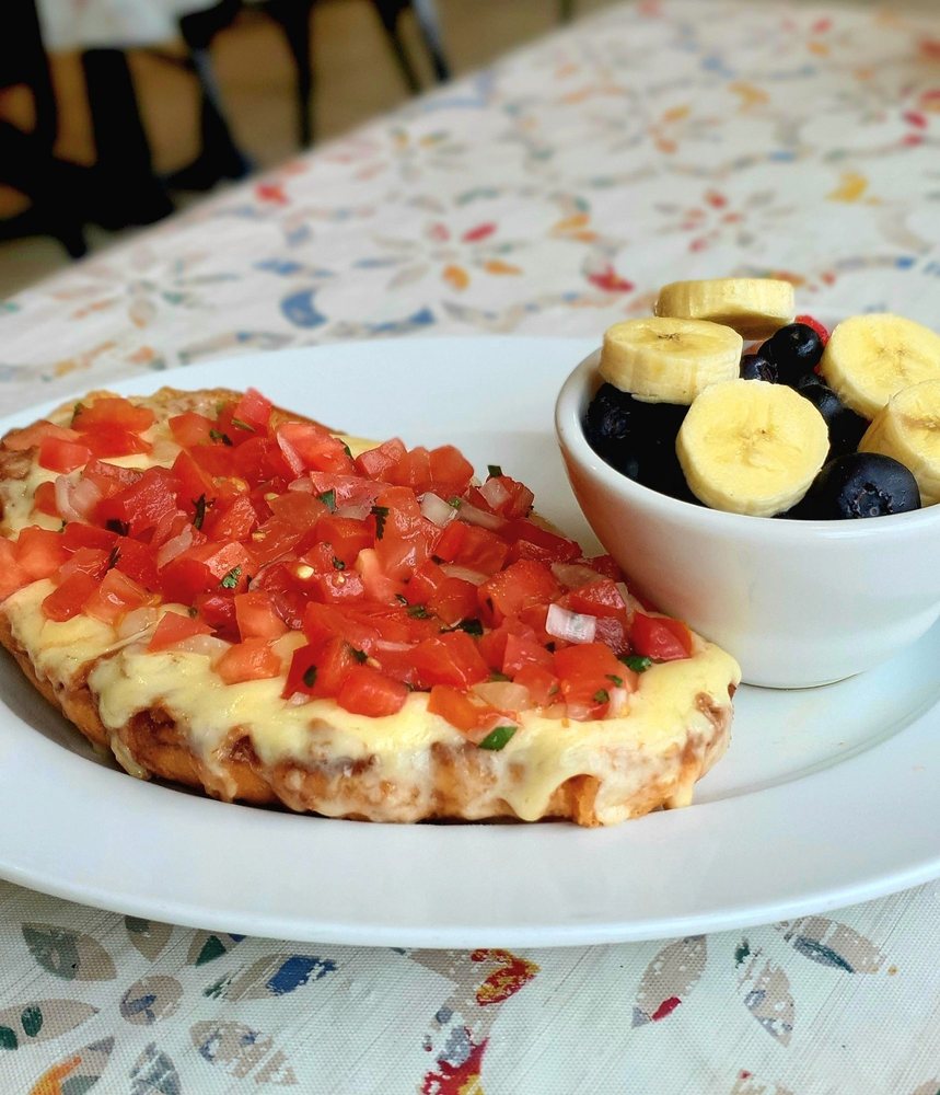 VERA’S KITCHEN Updated August 2024 44 Photos & 28 Reviews 203 N