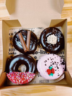 Roccos Doughnut Company by null